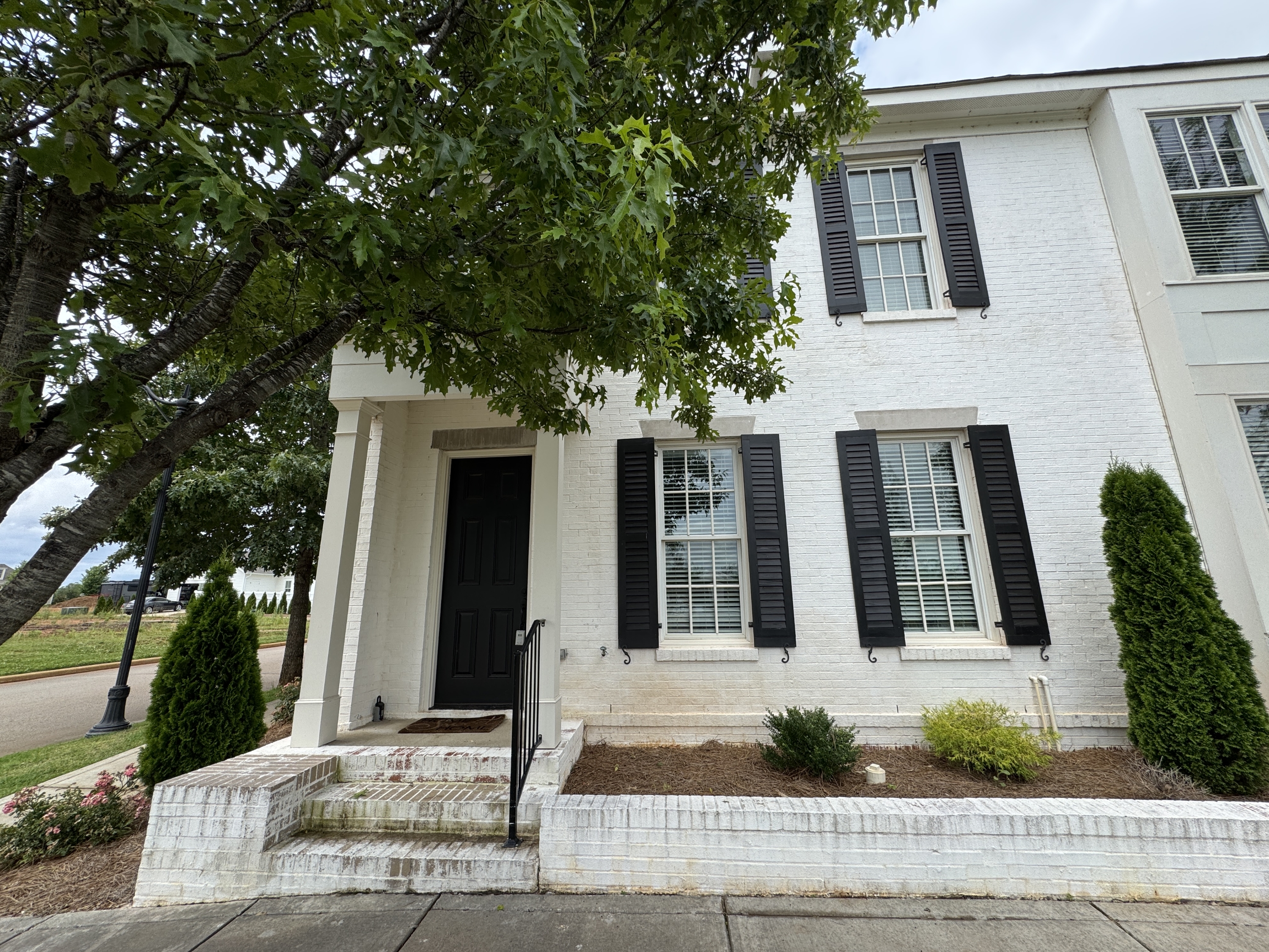 194 Kearny Street - -